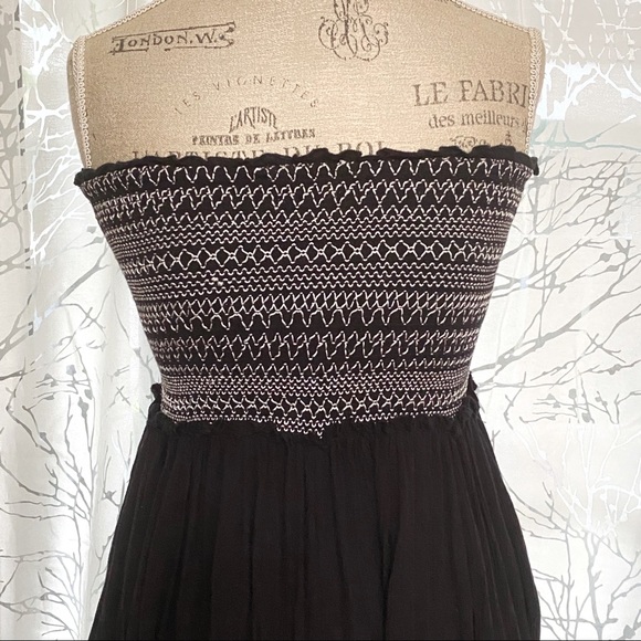 Free People once upon a rainbow black white strapless smocked jumper jumpsuit - Picture 4 of 10